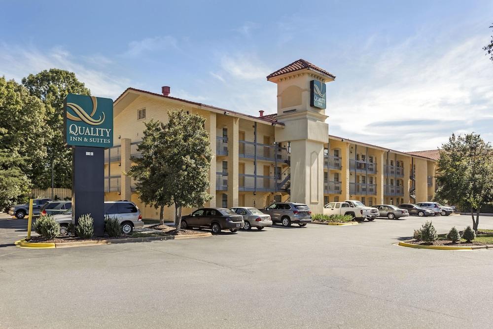 Quality Inn & Suites Airport Charlotte Exterior foto