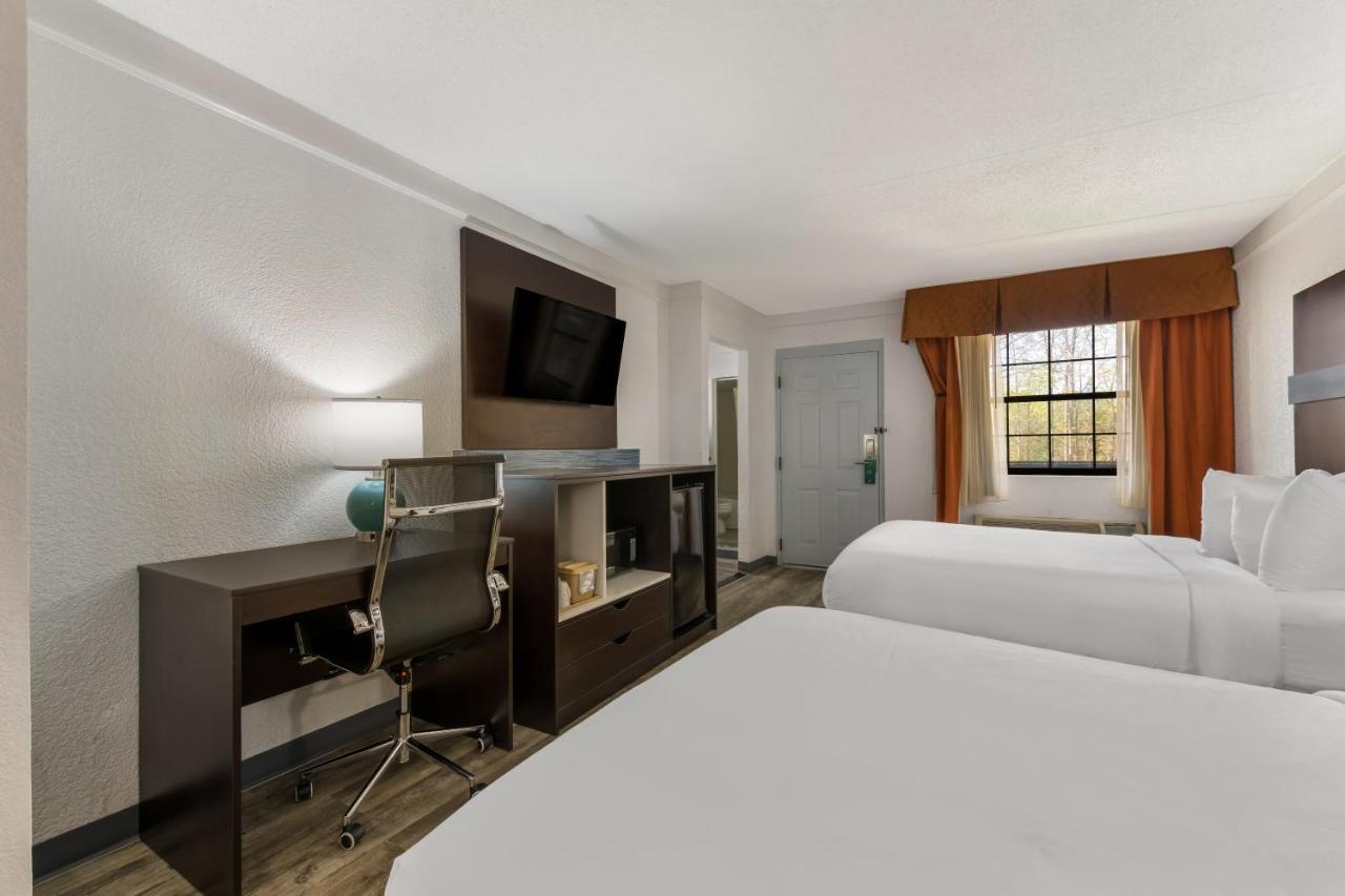 Quality Inn & Suites Airport Charlotte Exterior foto