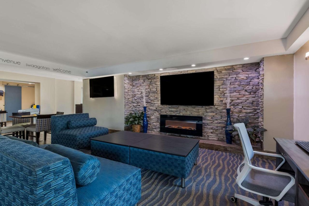 Quality Inn & Suites Airport Charlotte Exterior foto